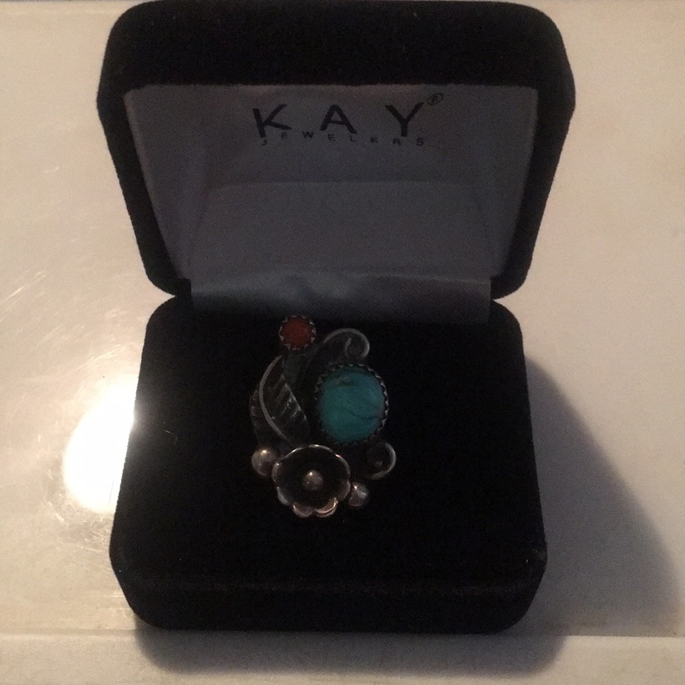 🦋Navajo Handmade Turquoise/Coral Feather Ring🦋